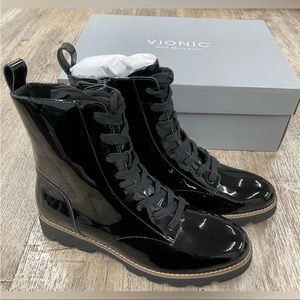 NIB Vionic Black Patent Boots
